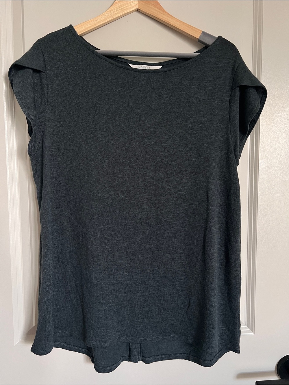 Casual Crewneck Women's Top - Grey Green